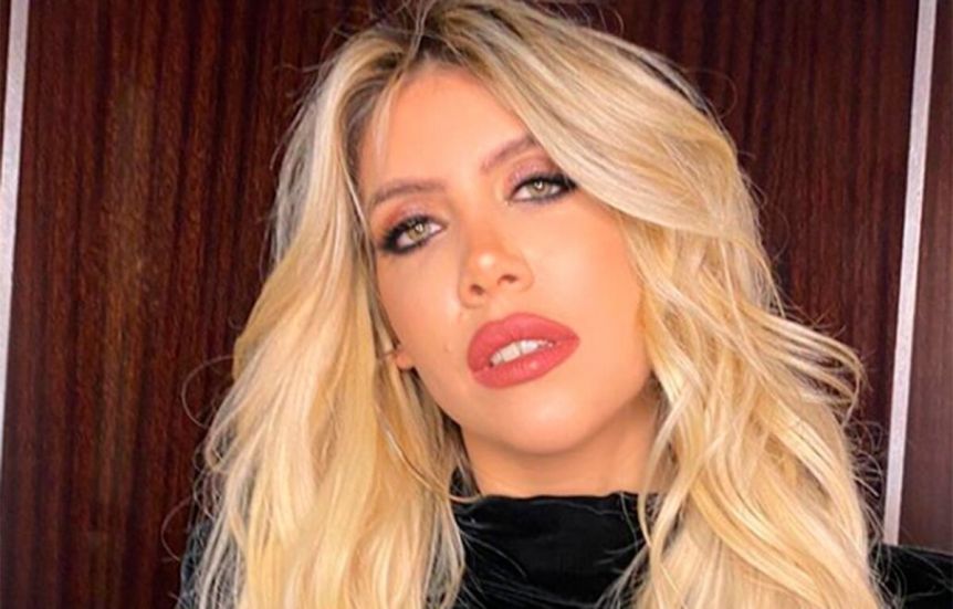 Wanda Nara posó con un sexy corpiño Revista Que