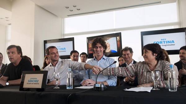 Lousteau disparó contra el PRO y el FpV