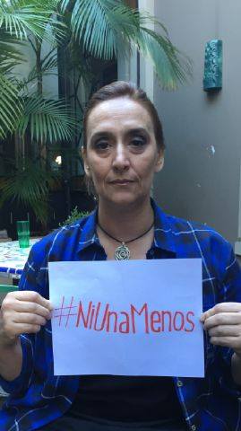 Michetti desentona en el PRO y marcha contra el femicidio