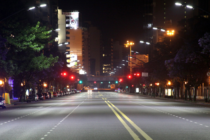 Luces Led: el primer paso para atraer a un intendente