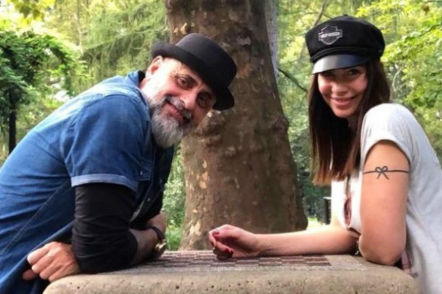 Salió a la luz la original tarjeta de casamiento de Jorge Rial y Romina Pereiro