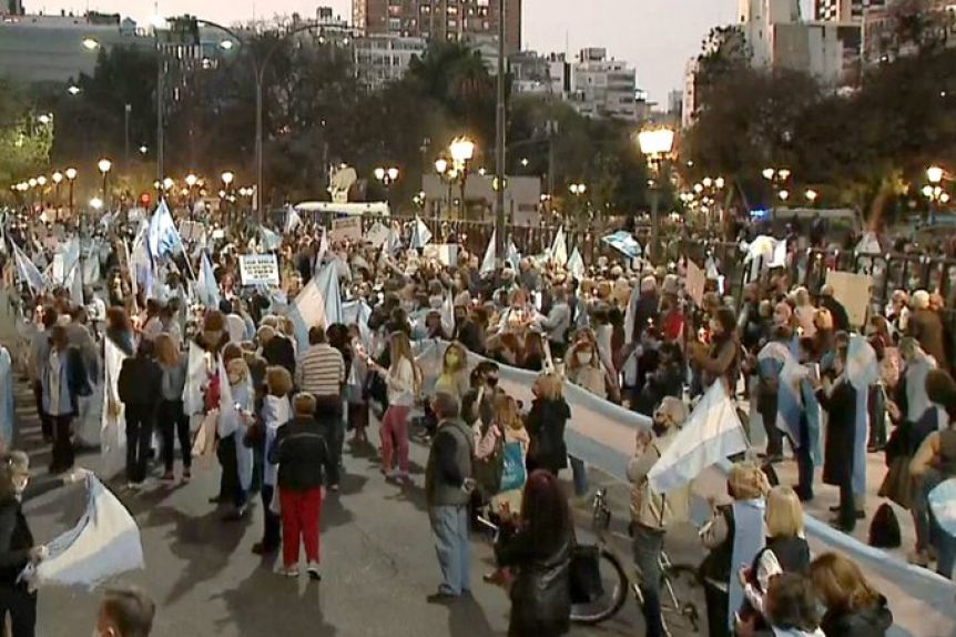 Jueces desplazados: marcha y vigilia en Tribunales a horas de la decisión de la Corte