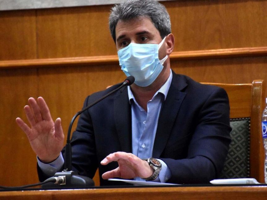 Uñac fue internado por coronavirus