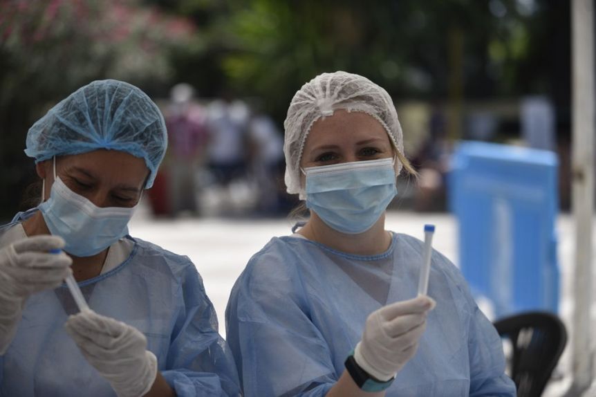 Coronavirus: 128.321 nuevos casos y otras 208 muertes en las últimas 24 horas
