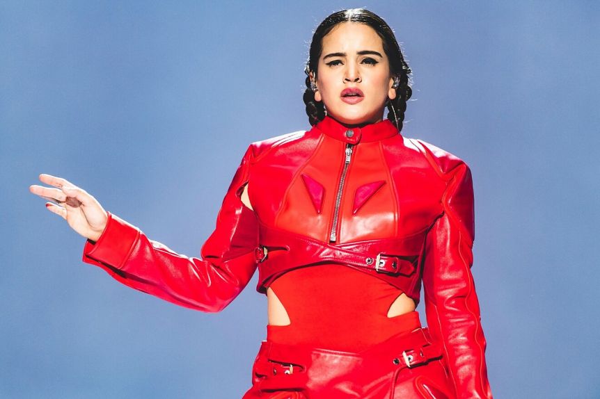 Rosalía sorprendió al público argentino en su primer show en el