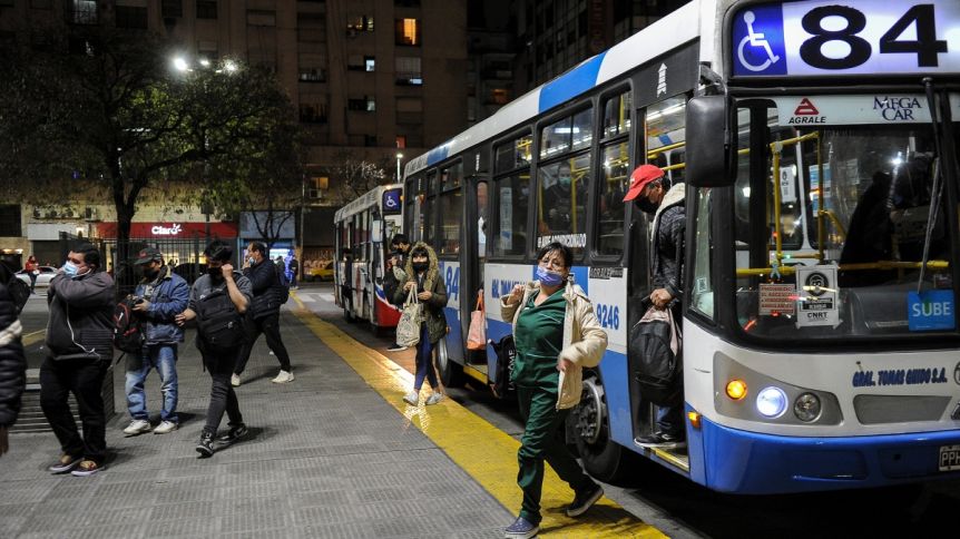 Empresarios del transporte amenazan con un paro para el fin de semana de Navidad