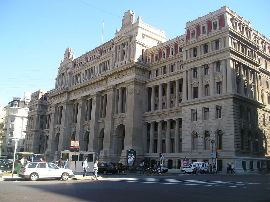 Quién es el fiscal que investigará el presunto delito de