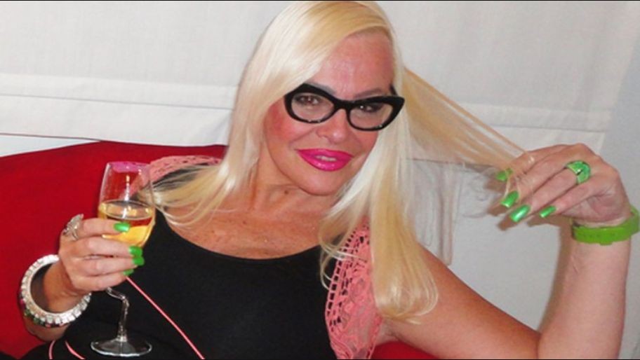 Insólita foto hot de Suller para Hoppe